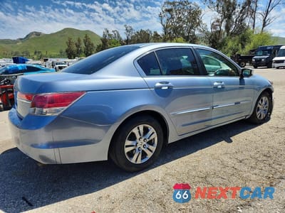 Trzecie zdjęcie samochodu z tyłu: 2011 HONDA ACCORD LXP VIN:1HGCP2F43BA111204 - miniatura