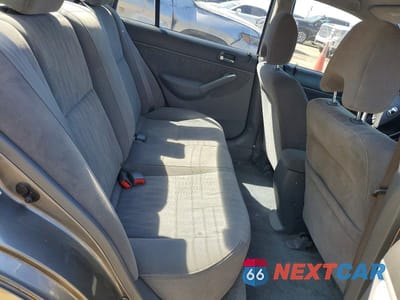 Zdjęcie 10 z 12 samochodu: 2005 HONDA CIVIC LX VIN:2HGES16535H526491 - miniatura