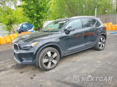 2020 VOLVO XC40 T5 MOMENTUM YV4162UK4L2301886 - główne zdjęcie licytacji z USA - miniatura