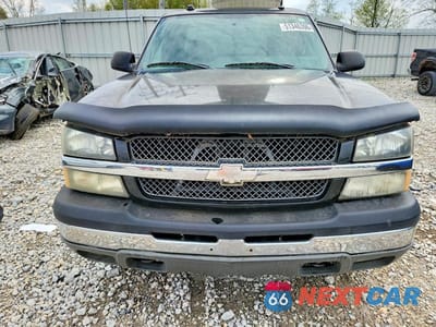 Piąte zdjęcie samochodu w środku: 2004 CHEVROLET SILVERADO K1500 VIN:1GCEK19T64E282284 - miniatura