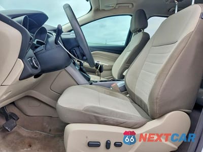 Zdjęcie 7 z 13 samochodu: 2015 FORD ESCAPE SE VIN:1FMCU0GX2FUA16895 - miniatura