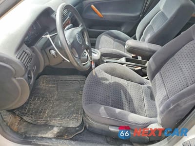 Zdjęcie 7 z 12 samochodu: 1999 VOLKSWAGEN PASSAT GLS VIN:WVWAD63B5XE321862 - miniatura