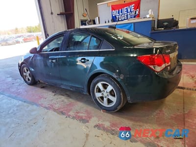 Drugie zdjęcie samochodu z przodu: 2015 CHEVROLET CRUZE LT VIN:1G1PC5SB6F7277682 - miniatura