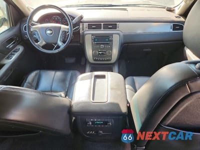 Zdjęcie 8 z 13 samochodu: 2008 CHEVROLET SUBURBAN K1500 LS VIN:3GNFK163X8G236004 - miniatura