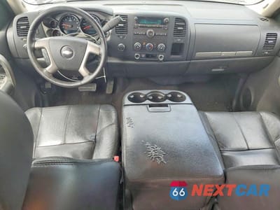 Zdjęcie 8 z 11 samochodu: 2008 CHEVROLET SILVERADO K1500 VIN:2GCEK133381332106 - miniatura
