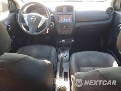 Zdjęcie 8 z 12 samochodu: 2019 NISSAN VERSA S PLUS VIN:3N1CN7AP6KL837119 - miniatura