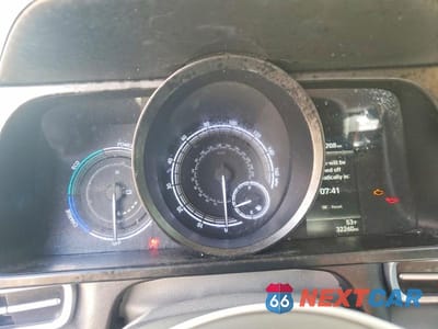 Zdjęcie 9 z 13 samochodu: 2023 HYUNDAI ELANTRA BLUE VIN:KMHLM4AJ1PU059217 - miniatura
