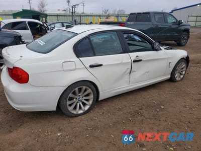 Trzecie zdjęcie samochodu z tyłu: 2011 BMW 328 XI SULEV VIN:WBAPK5G56BNN31147 - miniatura