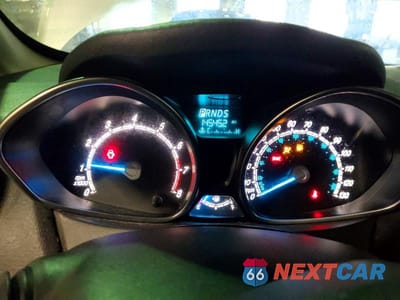 Zdjęcie 9 z 13 samochodu: 2016 FORD FIESTA SE VIN:3FADP4EJ6GM121103 - miniatura