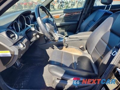 Zdjęcie 7 z 12 samochodu: 2013 MERCEDES-BENZ C 300 4MATIC VIN:WDDGF8AB5DR240860 - miniatura
