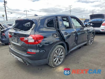 Trzecie zdjęcie samochodu z tyłu: 2019 BMW X3 SDRIVE30I VIN:5UXTR7C52KLR45275 - miniatura