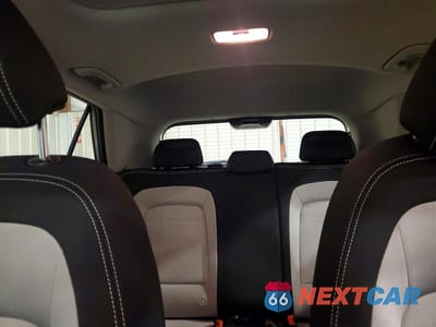 Zdjęcie 10 z 14 samochodu: 2025 HYUNDAI VENUE SEL VIN:KMHRC8A36SU407351 - miniatura