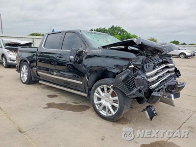 Czwarte zdjęcie samochodu z boku: 2023 CHEVROLET SILVERADO C1500 HIGH COUNTRY VIN:2GCPAFED6P1100497 - miniatura