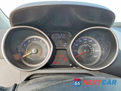 Zdjęcie 9 z 12 samochodu: 2013 HYUNDAI ELANTRA GLS VIN:KMHDH4AE0DU867713 - miniatura