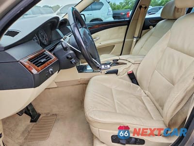 Zdjęcie 7 z 11 samochodu: 2008 BMW 528 I VIN:WBANU53558CT11882 - miniatura