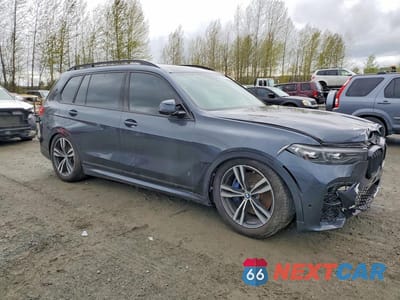 Czwarte zdjęcie samochodu z boku: 2020 BMW X7 M50I VIN:5UXCX6C0XL9C50080 - miniatura