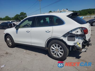 Drugie zdjęcie samochodu z przodu: 2013 PORSCHE CAYENNE VIN:WP1AA2A24DLA01121 - miniatura