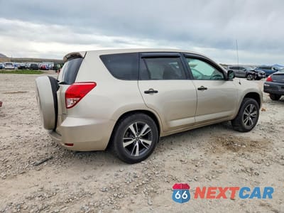 Trzecie zdjęcie samochodu z tyłu: 2007 TOYOTA RAV4 BASE VIN:JTMBK33V576013975 - miniatura