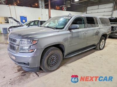 2019 CHEVROLET SUBURBAN LT 4WD 5.3L V8 1GNSKHKC3KR139912 - główne zdjęcie licytacji z USA - miniatura