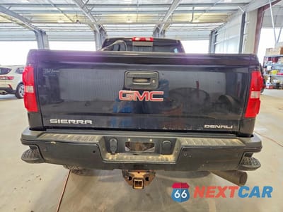 Zdjęcie 6 z 13 samochodu: 2016 GMC SIERRA K2500 DENALI VIN:1GT12UE81GF114102 - miniatura