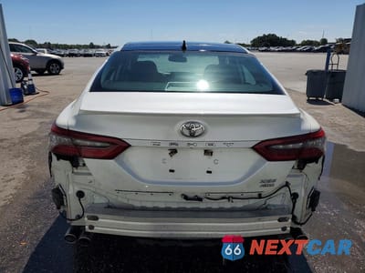 Zdjęcie 6 z 12 samochodu: 2022 TOYOTA CAMRY XSE VIN:4T1K61BKXNU070354 - miniatura