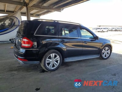 Trzecie zdjęcie samochodu z tyłu: 2012 MERCEDES-BENZ GL 450 4MATIC VIN:4JGBF7BE4CA792799 - miniatura