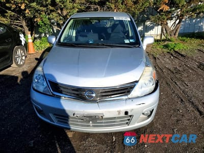 Piąte zdjęcie samochodu w środku: 2010 NISSAN VERSA 1.8 S VIN:3N1BC1CP2AL418744 - miniatura