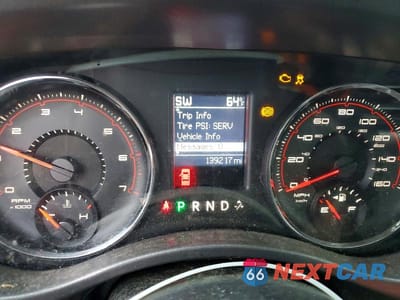 Zdjęcie 9 z 11 samochodu: 2011 DODGE CHARGER R VIN:2B3CL5CT2BH610375 - miniatura