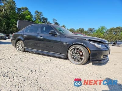 Czwarte zdjęcie samochodu z boku: 2010 BMW 528 XI VIN:WBANV1C59AC443121 - miniatura