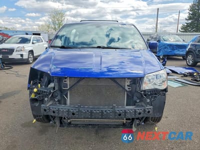 Piąte zdjęcie samochodu w środku: 2018 DODGE GRAND CARAVAN SXT VIN:2C4RDGCG2JR225864 - miniatura