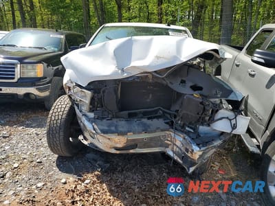 Piąte zdjęcie samochodu w środku: 2018 RAM TRUCKS 1500 SLT VIN:3C6RR7LT4JG198386 - miniatura