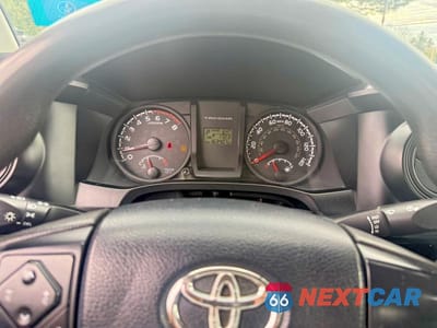 Zdjęcie 8 z 14 samochodu: 2016 TOYOTA TACOMA SR VIN:5TFAX5GNXGX065163 - miniatura