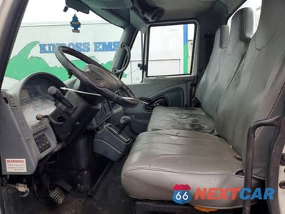 Zdjęcie 7 z 10 samochodu: 2005 INTERNATIONAL 4300 TRUCK CAB AND CHASSIS VIN:1HTMNAAM35H698819 - miniatura