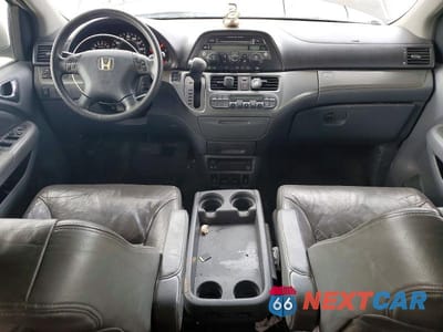 Zdjęcie 8 z 13 samochodu: 2005 HONDA ODYSSEY EXL VIN:5FNRL38785B001990 - miniatura