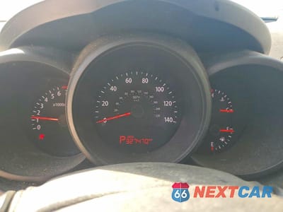 Zdjęcie 9 z 12 samochodu: 2010 KIA SOUL + VIN:KNDJT2A28A7031772 - miniatura