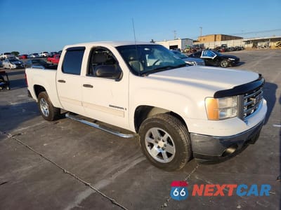 Czwarte zdjęcie samochodu z boku: 2008 GMC SIERRA C1500 VIN:3GTEC13J58G257704 - miniatura