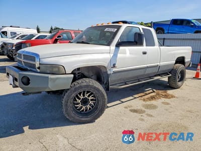 2000 DODGE 2500 RAM 3B7KF2362YG117704 - główne zdjęcie licytacji z USA - miniatura