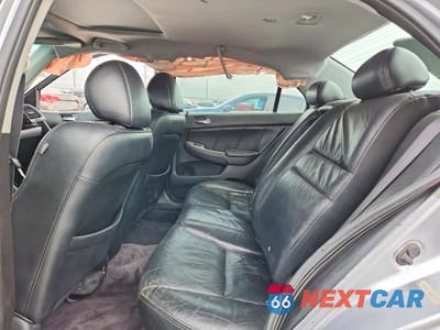 Zdjęcie 10 z 13 samochodu: 2005 HONDA ACCORD EX VIN:1HGCM56835A131342 - miniatura