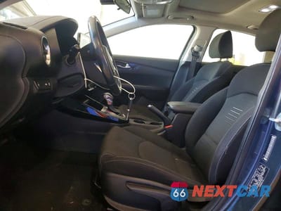 Zdjęcie 7 z 12 samochodu: 2019 KIA FORTE S VIN:3KPF34AD2KE048619 - miniatura
