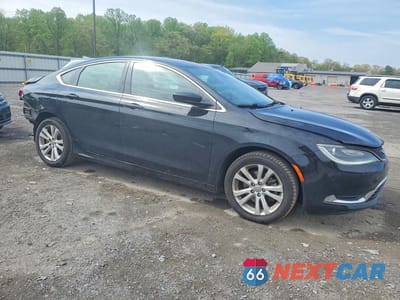 Czwarte zdjęcie samochodu z boku: 2015 CHRYSLER 200 LIMITED VIN:1C3CCCABXFN602507 - miniatura