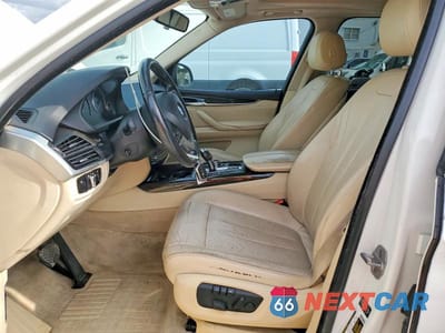 Zdjęcie 7 z 13 samochodu: 2015 BMW X5 SDRIVE35I VIN:5UXKR2C55F0H35617 - miniatura