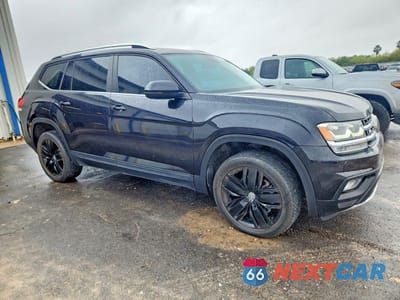Czwarte zdjęcie samochodu z boku: 2019 VOLKSWAGEN ATLAS SE VIN:1V2UR2CAXKC509780 - miniatura