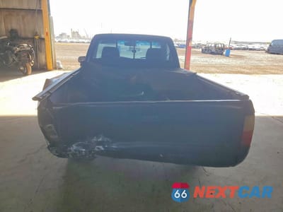 Zdjęcie 6 z 12 samochodu: 1990 TOYOTA PICKUP BASE VIN:JT4RN81A0L0058600 - miniatura