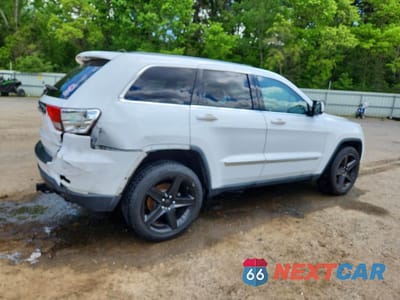 Trzecie zdjęcie samochodu z tyłu: 2013 JEEP GRAND CHEROKEE LAREDO VIN:1C4RJEAG6DC549980 - miniatura