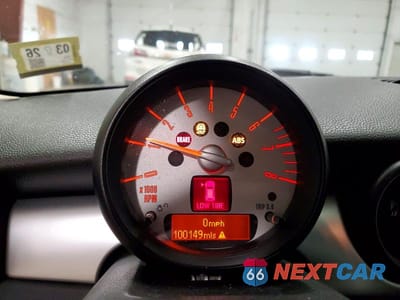 Zdjęcie 9 z 12 samochodu: 2011 MINI COOPER S VIN:WMWSV3C50BTY22153 - miniatura