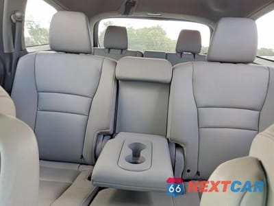Zdjęcie 10 z 14 samochodu: 2017 HONDA PILOT EXL VIN:5FNYF5H55HB017016 - miniatura