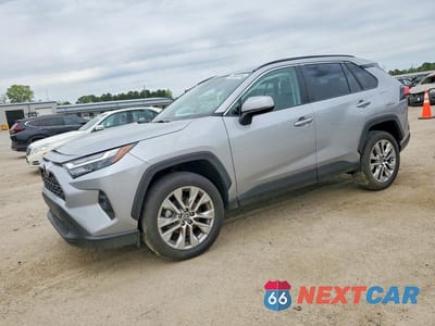2024 TOYOTA RAV4 XLE PREMIUM 2T3C1RFV4RW357093 - główne zdjęcie licytacji z USA - miniatura