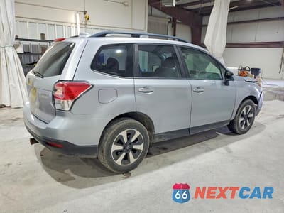 Trzecie zdjęcie samochodu z tyłu: 2018 SUBARU FORESTER 2.5I VIN:JF2SJABC1JH560004 - miniatura