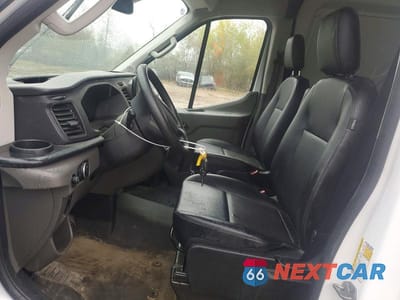 Zdjęcie 7 z 13 samochodu: 2025 FORD TRANSIT 250 DELIVERY VAN VIN:1FTBR2X88SKB11635 - miniatura