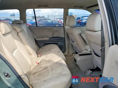 Zdjęcie 11 z 13 samochodu: 2006 TOYOTA HIGHLANDER BASE VIN:JTEDD21A860137135 - miniatura